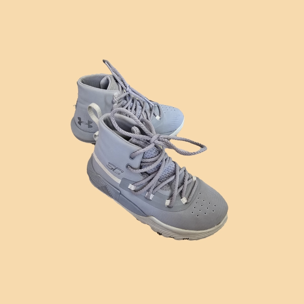 Gradeschool Kids' Under Armour Curry 4 Gray Basketball Sneakers 12K